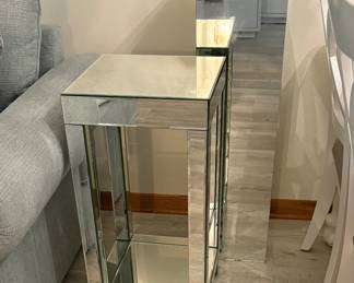 Chic Mirrored End Table & Mirrored Plant Pedestal 