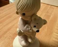 Precious Moments "Jesus Loves Me" $15