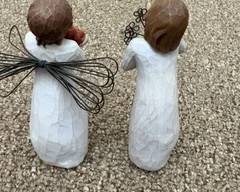 Willow Tree figurine pair $20