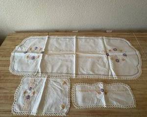 Vintage embroidered table linen set $30