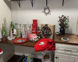 more trees, applicaed tree skirt, wreaths and misc