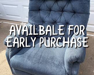 La-Z-Boy recliner - BUY IT NOW - $50 - CALL/TEXT 507-458-2542
