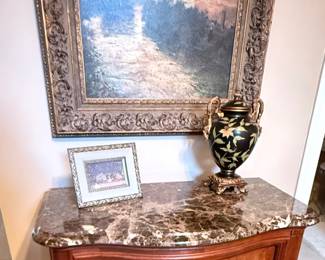 Thomasville Bedroom Side Dresser included in price of bed $3000