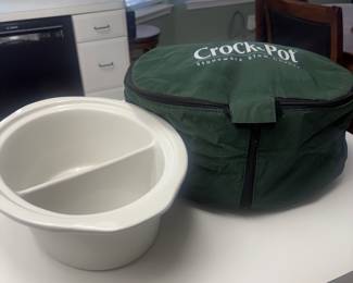 Rival Crock Pot, Divided Insert & Insulated Carrier