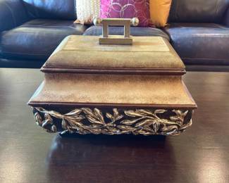 Ornate Decorative Lidded Storage/Trinket Box