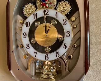 Psycho melodies in motion wall clock with crystal clear collectors collectible place different music
