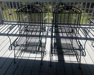 Set 4 rock in place chairs 