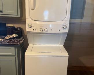 Washer/dryer combo 