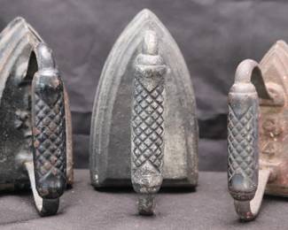 Antique Cast Iron Sad/Flat Irons