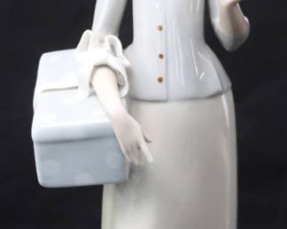 Lladro Porcelain Figure (Missing Umbrella)