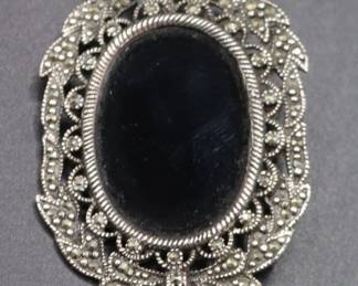 Vintage Sterling Silver Marcasite Oval Onyx Centerpiece Brooch/Pendant
