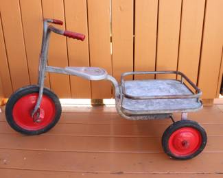 Vintage Angeles Tricycle