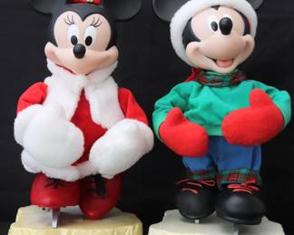 1998 17.5-Inch Tall Mickey and Minnie Ice Skater Holiday Figures Manufactured by Santa’s Best