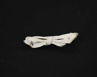 Vintage Gold Bow Brooch second image