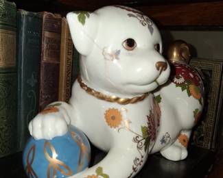 Franklin Mint The Imperial Puppy of Satsuma Porcelain Figurine third image