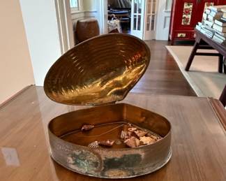 Vintage Brass Clam Shell Keepsake Box second image