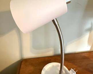 Modern Flexible Neck Desk Lamp