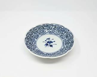 Japanese Mino Ware Sanpo Blue and White TakoKarakusa Footed Bowl