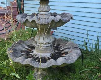 ThreeTier Scalloped Concrete Garden Fountain
