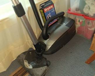 Simplicity Canister Vacuum Cleaner