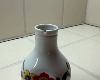 Japanese Porcelain Sake Tokkuri