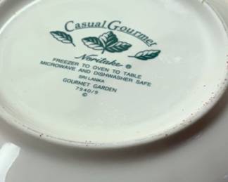 Noritake Casual Gourmet Gourmet Garden Serving Bowl third image