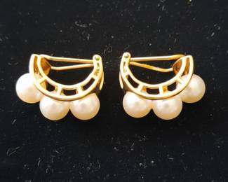 K Gold and Pearl HalfHoop Earrings