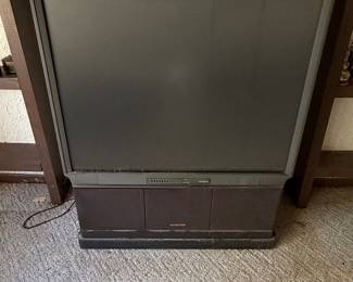 Hitachi Ultravision Projection Television