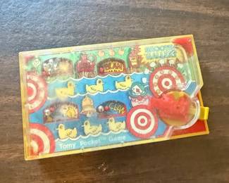 Vintage 1976 Tomy Pocket Game Shootin' Gallery