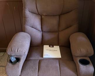 MCombo Electric Power Lift Recliner with Massage and Heat