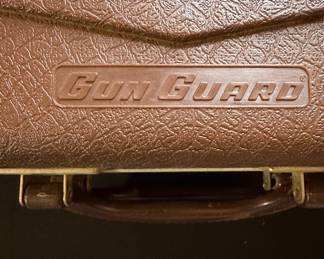 Vintage Doskocil Gun Guard Hard Rifle Case