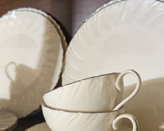Lenox Weatherly Fine China Dinnerware