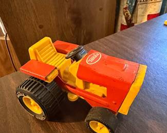 Vintage Tonka Pressed Steel Tractor