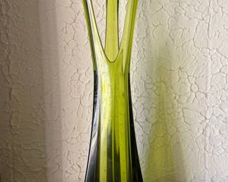 Vintage Viking Glass Epic 3-Finger Vase