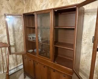 Vintage Mid-Century Modern China Cabinet