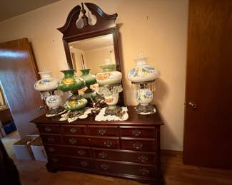 DRESSER WITH MIRROR