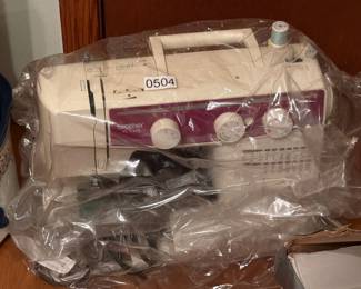 SEWING MACHINE