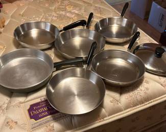 SKILLETS