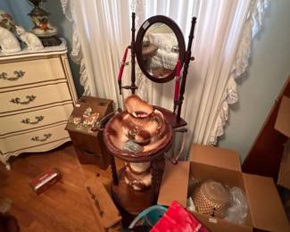 VINTAGE WASH BASIN PITCHER AND BOWL