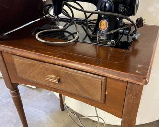 SINGER CABINET SEWING MACHINE - VINTAGE