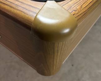DETAIL OF POOL TABLE