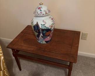 DECOR AND TABLE