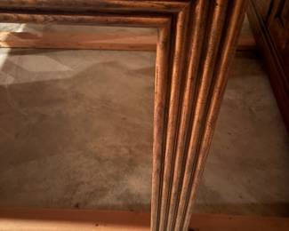 DETAIL OF HENREDON DINING TABLE LEG