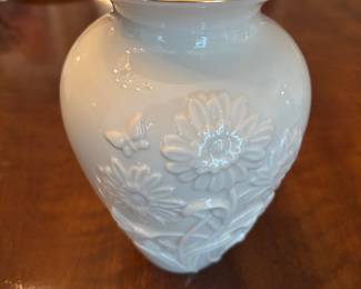 LENOX VASE