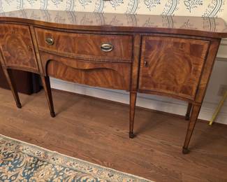 SIDEBOARD BY HENREDON