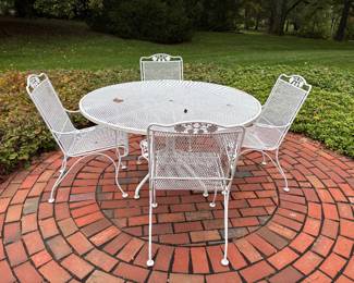 PATIO SET