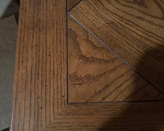 DETAIL OF HENREDON DINING ROOM TABLE