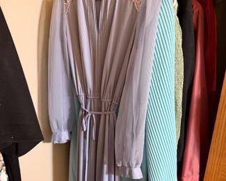 Vintage dress/clothing