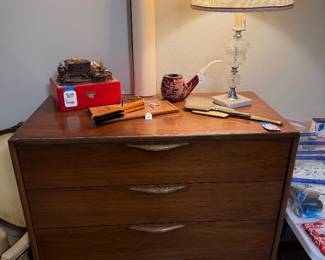 Lane dresser, vintage lamp, vintage coffee table cigarette set