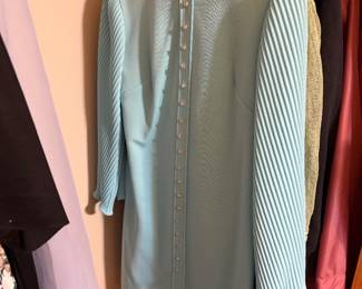 Vintage dress/clothing